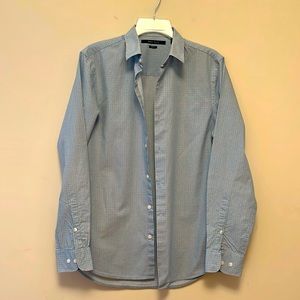 Perry Ellis 100% cotton slim fit men’s dress shirt
